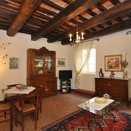 Appartamento Il Loggiato Cortona Bagian luar foto