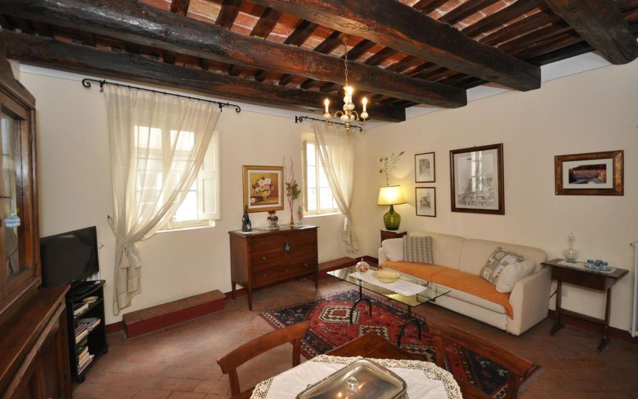 Appartamento Il Loggiato Cortona Bagian luar foto