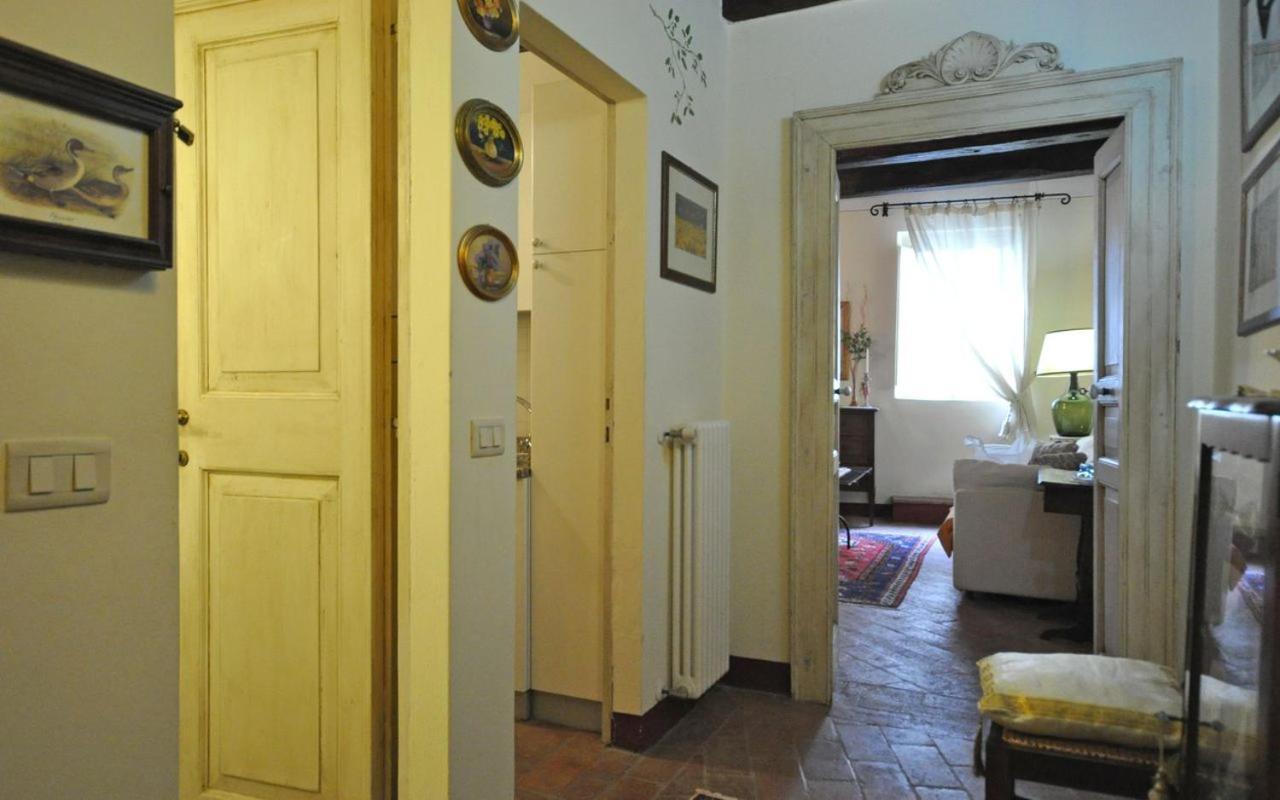 Appartamento Il Loggiato Cortona Bagian luar foto